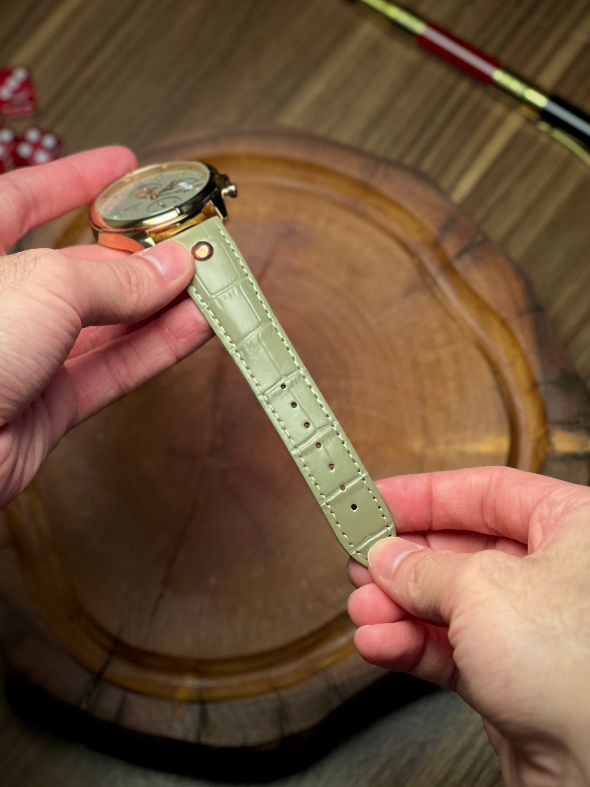 Atlas 42mm Stainless Steel Quartz Watch - Premium Design