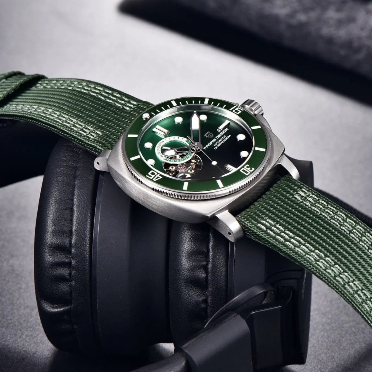 PD-1736 Submariner 43mm Automatic Watch - Sapphire Crystal & 20 BAR