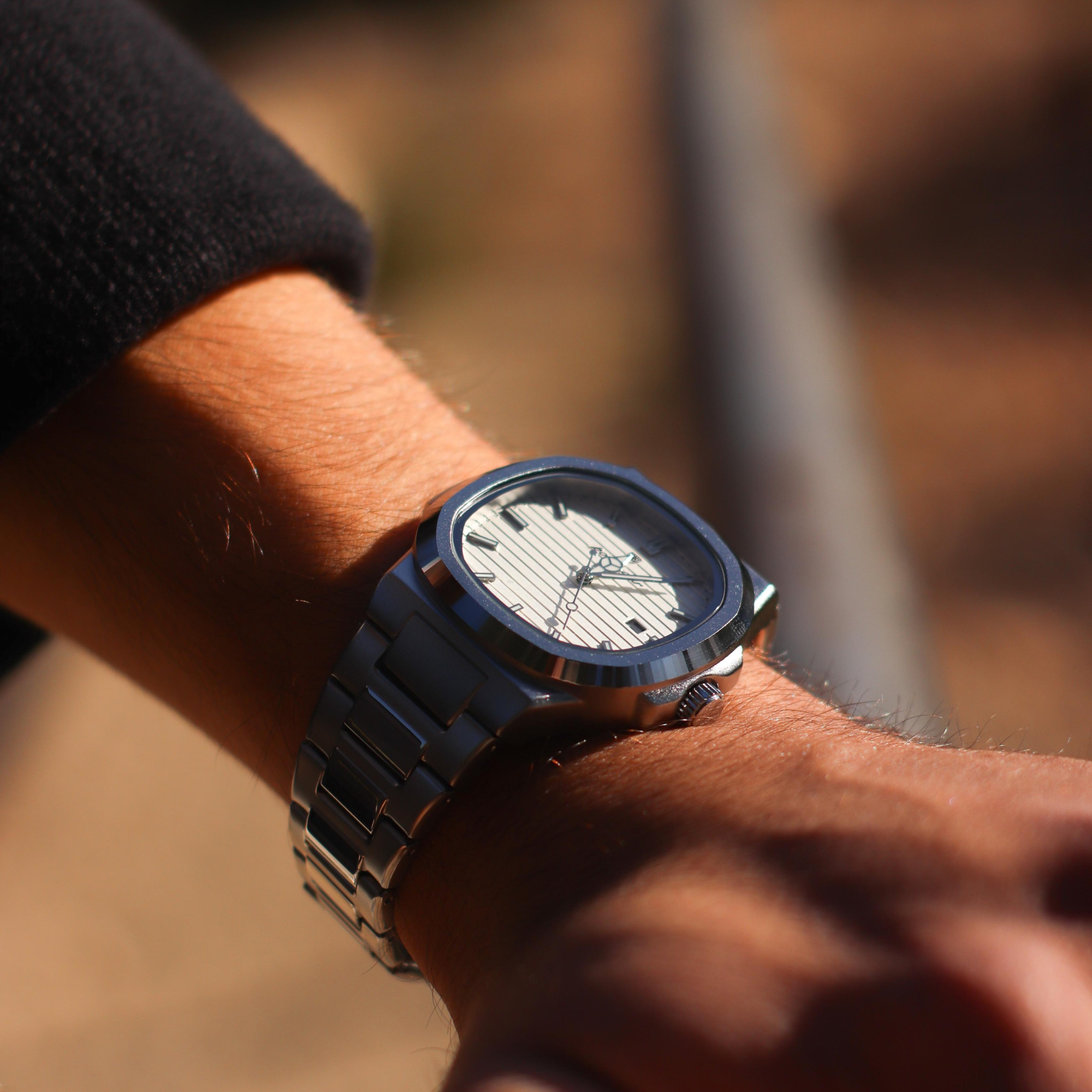 Nautilus 41mm Stainless Steel Quartz Watch - Sapphire Crystal