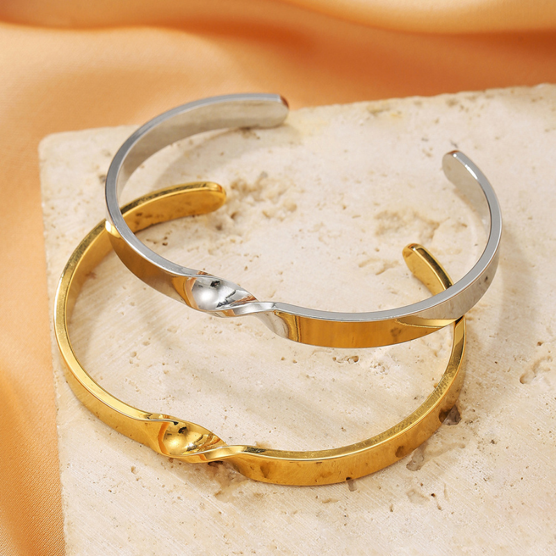 Essence Steel Bracelet Minimalist Elegant Style