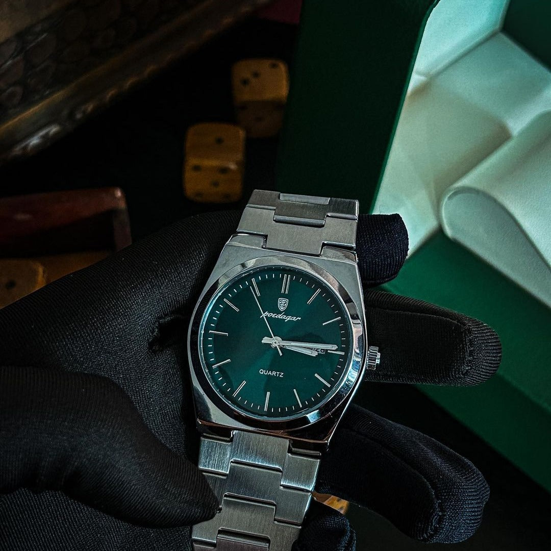 Oak 41mm Stainless Steel Quartz Watch - Sapphire Crystal