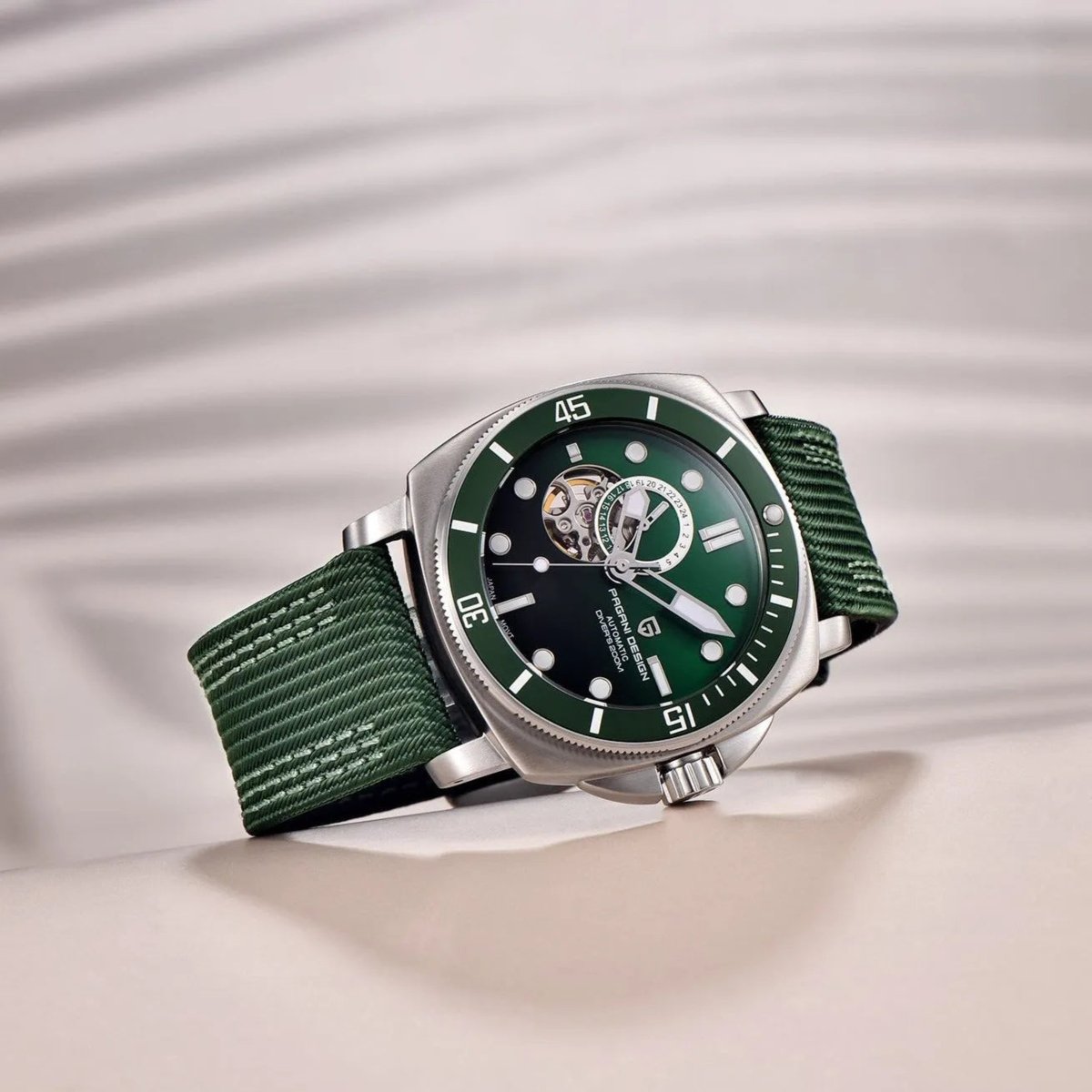 PD-1736 Submariner 43mm Automatic Watch - Sapphire Crystal & 20 BAR